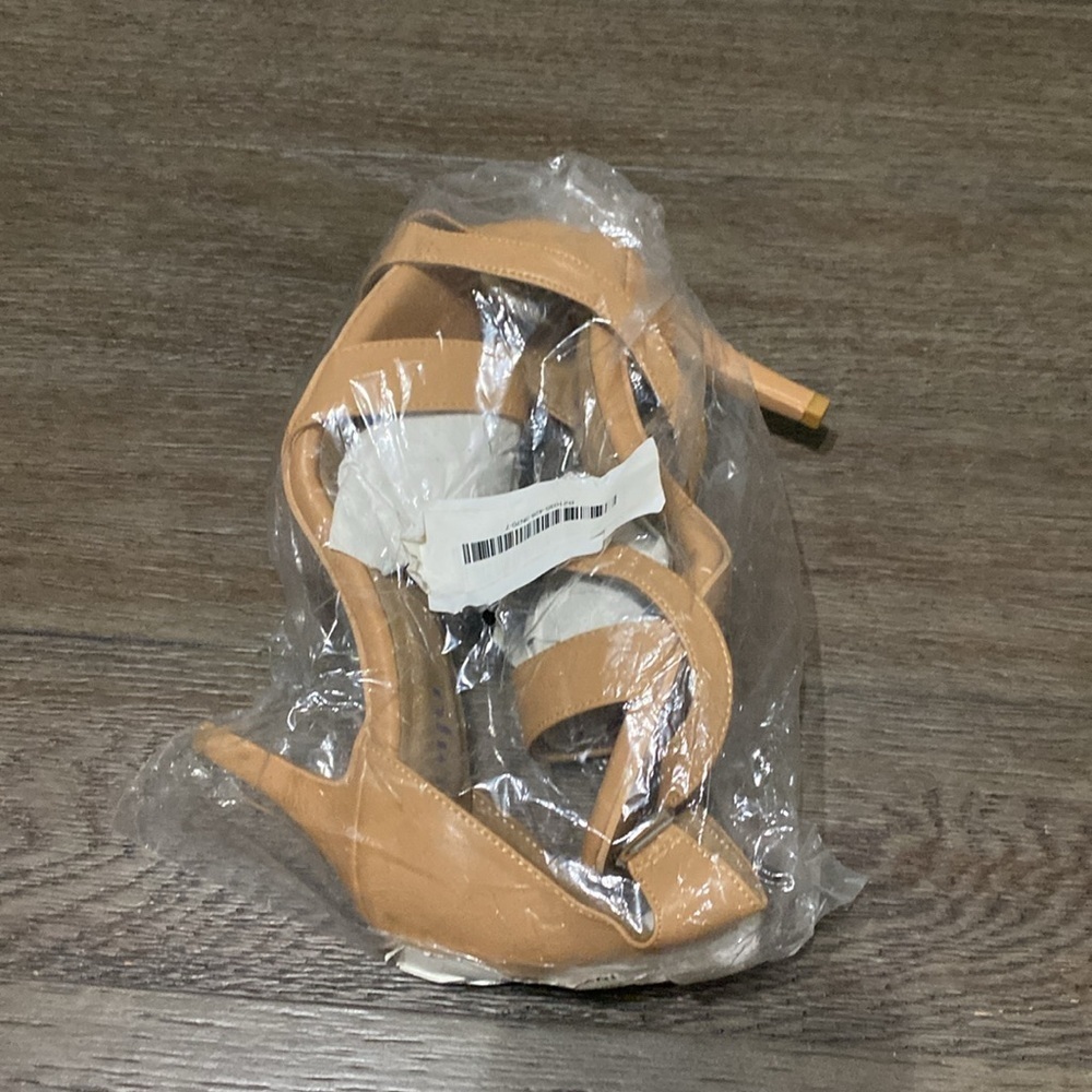 NWT BURJU Zoe True Nude shade 3 Classic Strappy Heeled Sandals | size 7 - Picture 2 of 11